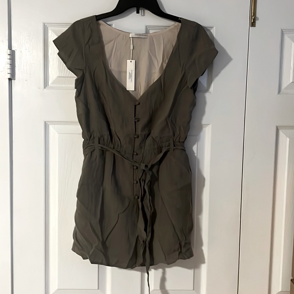 Lavender brown nwt women’s romper sz small color green